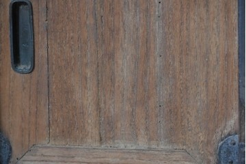 和製アンティーク　総桐材　時代を感じる木地の味わいが魅力の小箪笥　(R-087435)