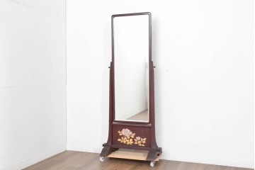 中古　美品　カバー付き　漆塗り　雅やかな蒔絵(牡丹図)が施された姿見　(R-087436)