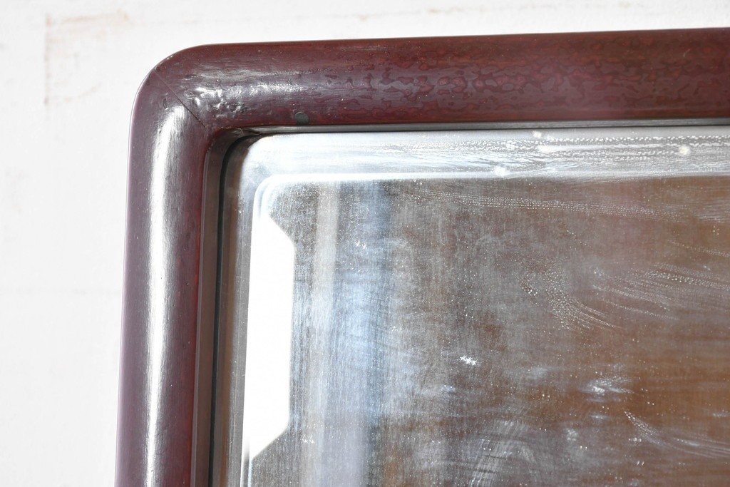 中古　美品　カバー付き　漆塗り　雅やかな蒔絵(牡丹図)が施された姿見　(R-087436)