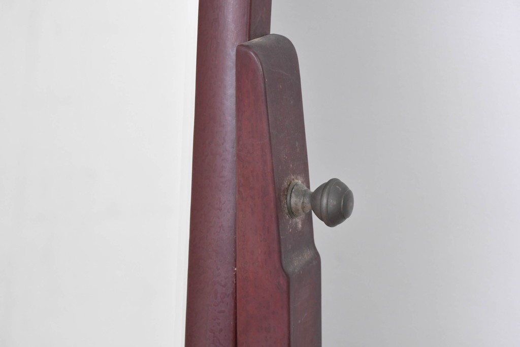 中古　美品　カバー付き　漆塗り　雅やかな蒔絵(牡丹図)が施された姿見　(R-087436)