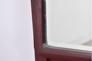 中古　美品　カバー付き　漆塗り　雅やかな蒔絵(牡丹図)が施された姿見　(R-087436)