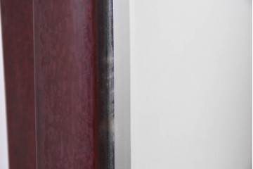 中古　美品　カバー付き　漆塗り　雅やかな蒔絵(牡丹図)が施された姿見　(R-087436)