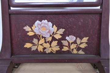 中古　美品　カバー付き　漆塗り　雅やかな蒔絵(牡丹図)が施された姿見　(R-087436)