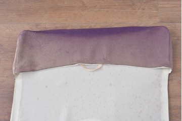 中古　美品　カバー付き　漆塗り　雅やかな蒔絵(牡丹図)が施された姿見　(R-087436)