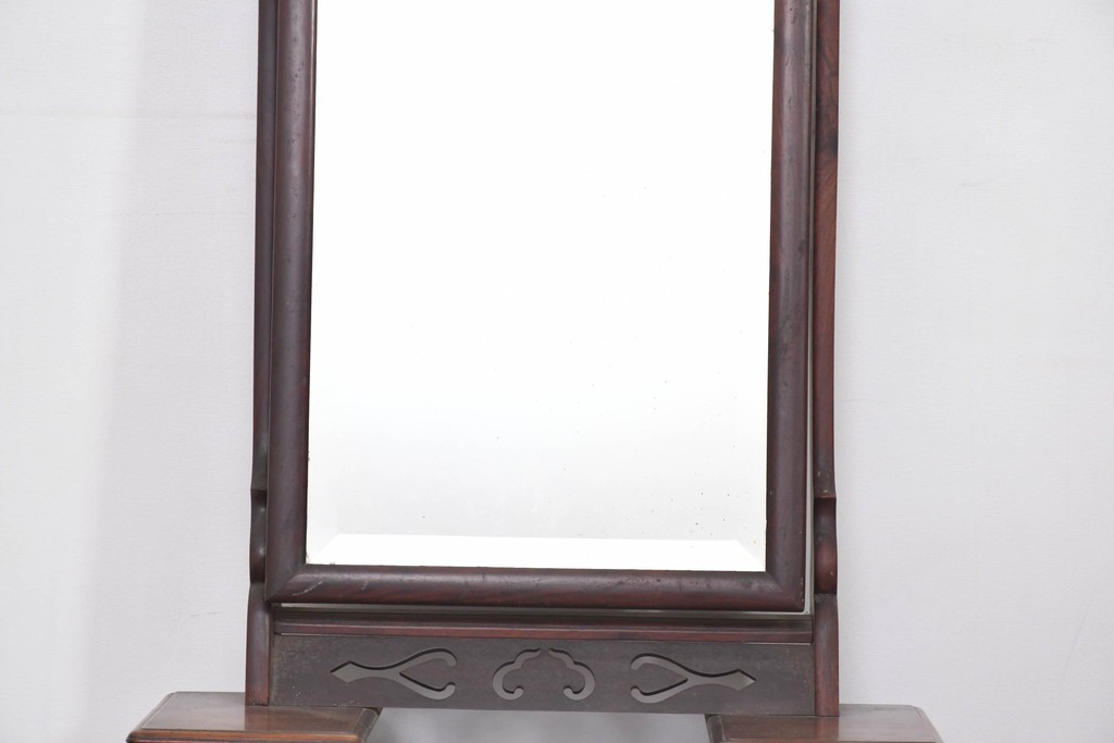 和製アンティーク　指物工芸家具　紫檀(シタン)材　木色が美しい透かし彫り入りの鏡台　(R-087437)