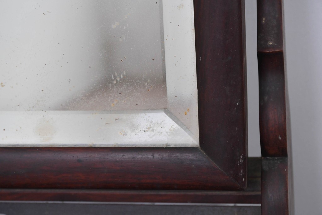 和製アンティーク　指物工芸家具　紫檀(シタン)材　木色が美しい透かし彫り入りの鏡台　(R-087437)