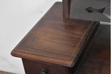 和製アンティーク　指物工芸家具　紫檀(シタン)材　木色が美しい透かし彫り入りの鏡台　(R-087437)