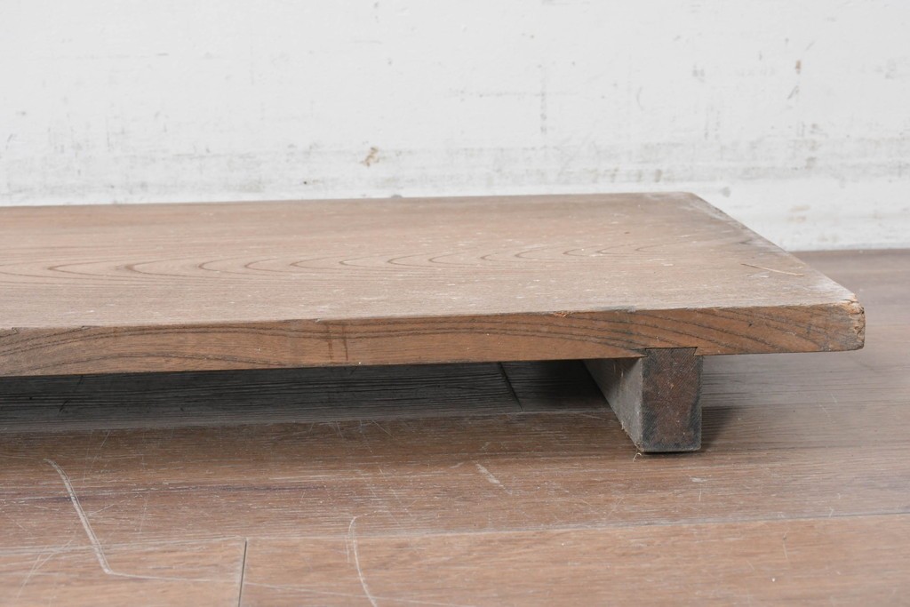 和製アンティーク　ダイナミックな木目が味わい深い欅(ケヤキ)材一枚板の裁ち板　(R-087438)