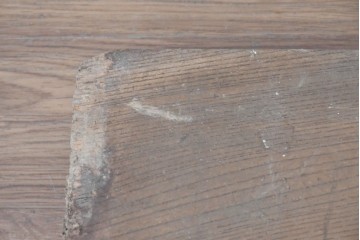 和製アンティーク　ダイナミックな木目が味わい深い欅(ケヤキ)材一枚板の裁ち板　(R-087439)