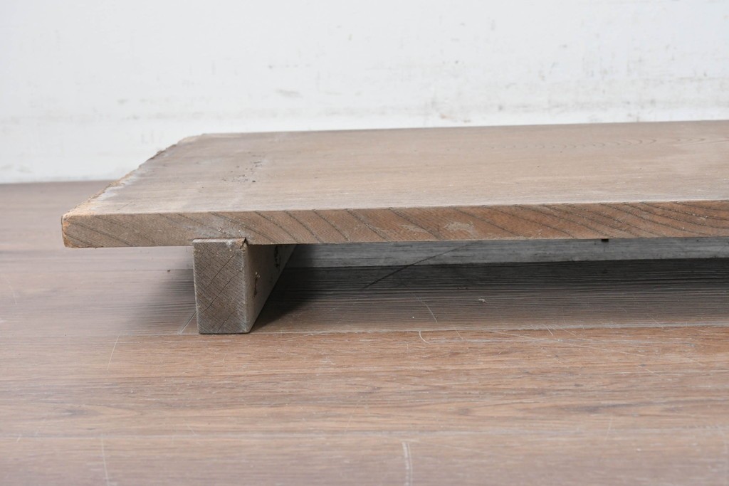 和製アンティーク　ダイナミックな木目が味わい深い欅(ケヤキ)材一枚板の裁ち板　(R-087439)