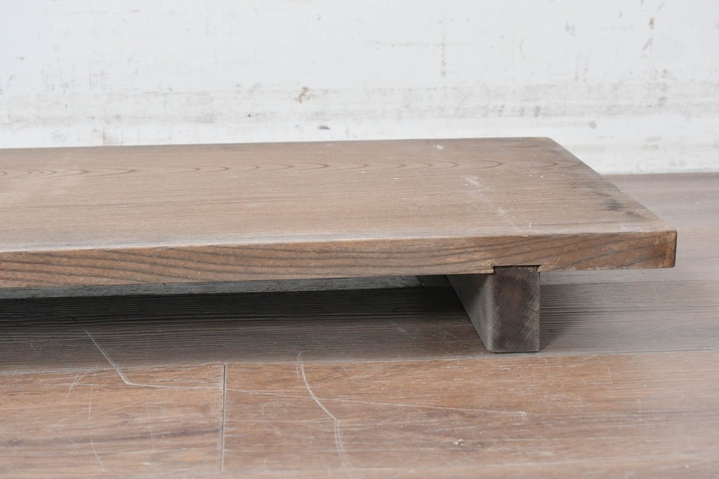 和製アンティーク　ダイナミックな木目が味わい深い欅(ケヤキ)材一枚板の裁ち板　(R-087439)