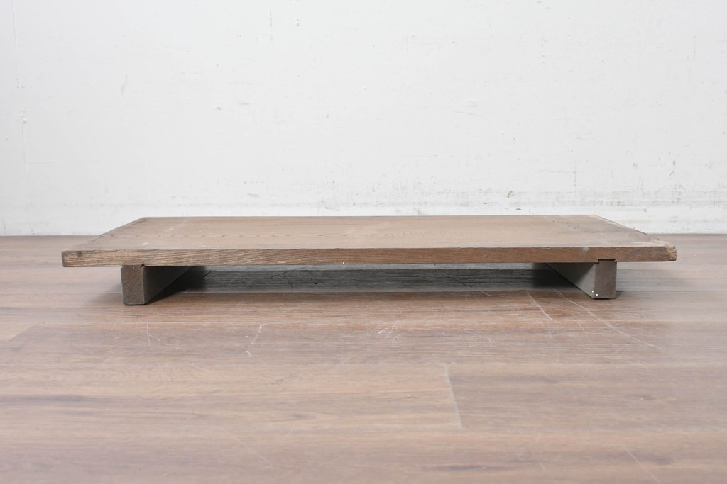 和製アンティーク　ダイナミックな木目が味わい深い欅(ケヤキ)材一枚板の裁ち板　(R-087439)