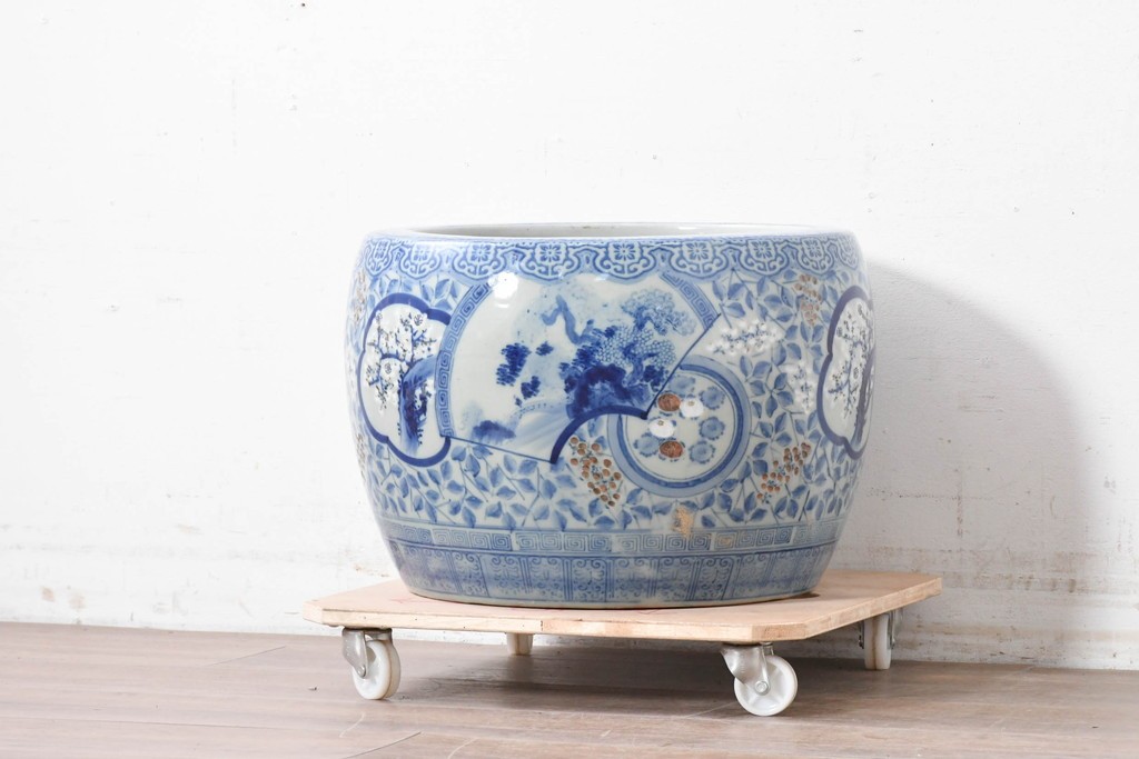 【簡易リペア限定品】　和製アンティーク　濃淡のある染付(梅・松)に金彩のアクセントが映える瀬戸火鉢　(R-087440)