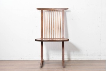 和製ヴィンテージ　名作　ジョージ・ナカシマ(George Nakashima)　ミングレン(MINGUREN)　洗練されたスポークバックデザインのコノイドチェア(CONOID CHAIR)　(R-087441)