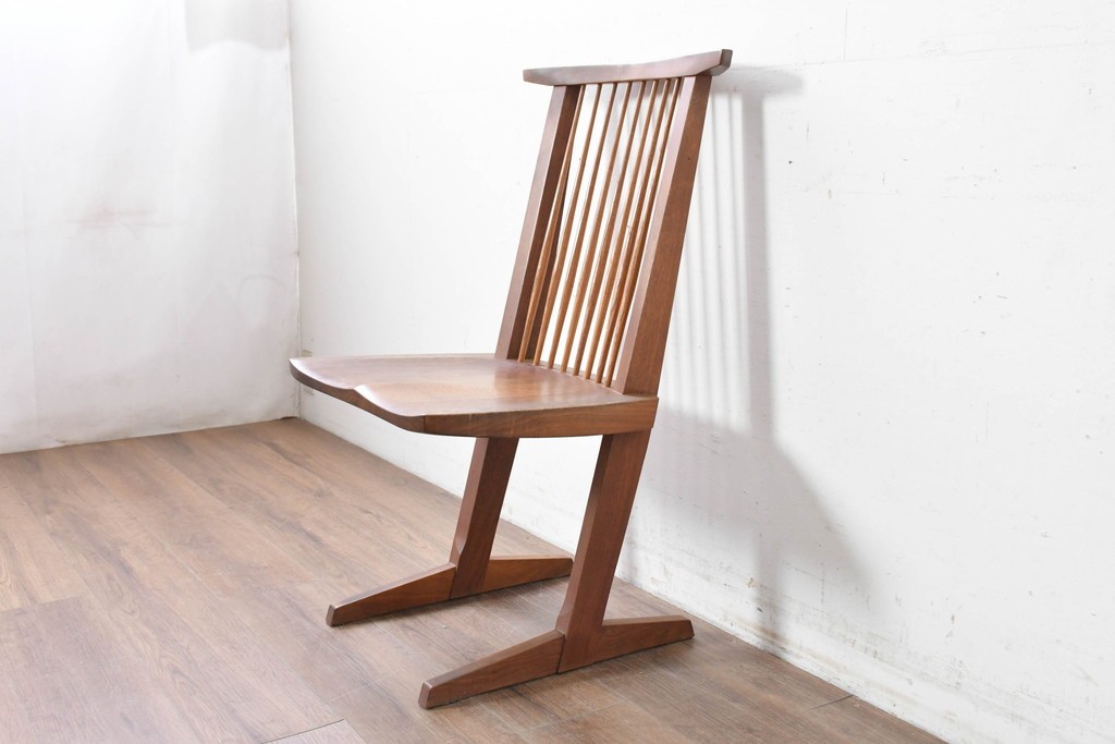 和製ヴィンテージ　名作　ジョージ・ナカシマ(George Nakashima)　ミングレン(MINGUREN)　洗練されたスポークバックデザインのコノイドチェア(CONOID CHAIR)　(R-087441)