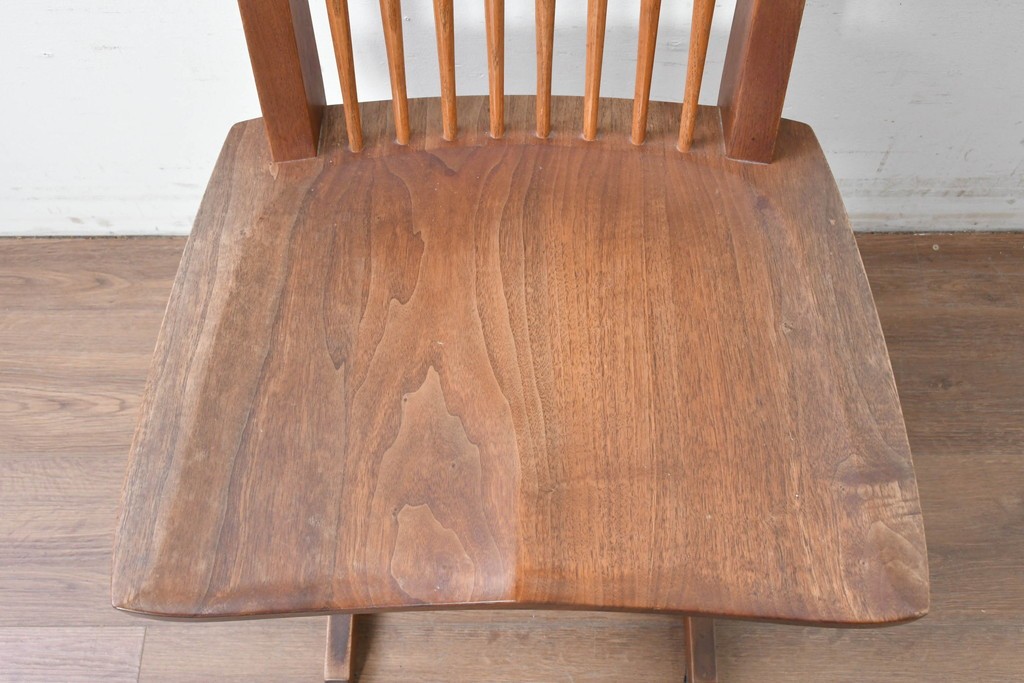 和製ヴィンテージ　名作　ジョージ・ナカシマ(George Nakashima)　ミングレン(MINGUREN)　洗練されたスポークバックデザインのコノイドチェア(CONOID CHAIR)　(R-087441)