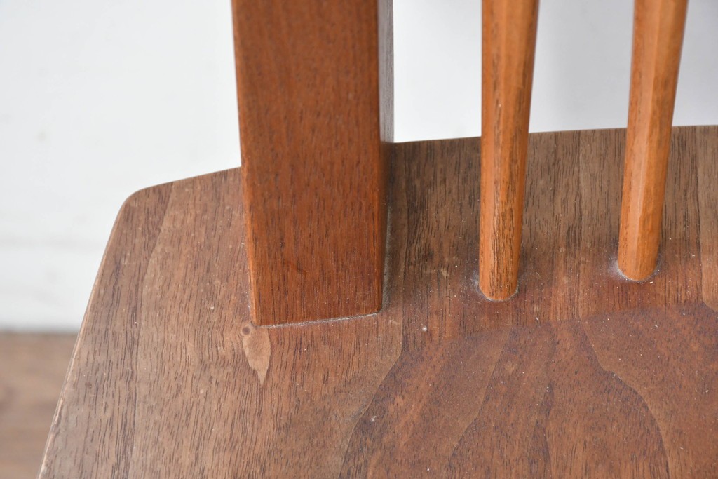 和製ヴィンテージ　名作　ジョージ・ナカシマ(George Nakashima)　ミングレン(MINGUREN)　洗練されたスポークバックデザインのコノイドチェア(CONOID CHAIR)　(R-087441)