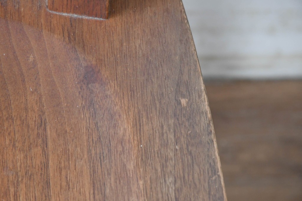 和製ヴィンテージ　名作　ジョージ・ナカシマ(George Nakashima)　ミングレン(MINGUREN)　洗練されたスポークバックデザインのコノイドチェア(CONOID CHAIR)　(R-087441)
