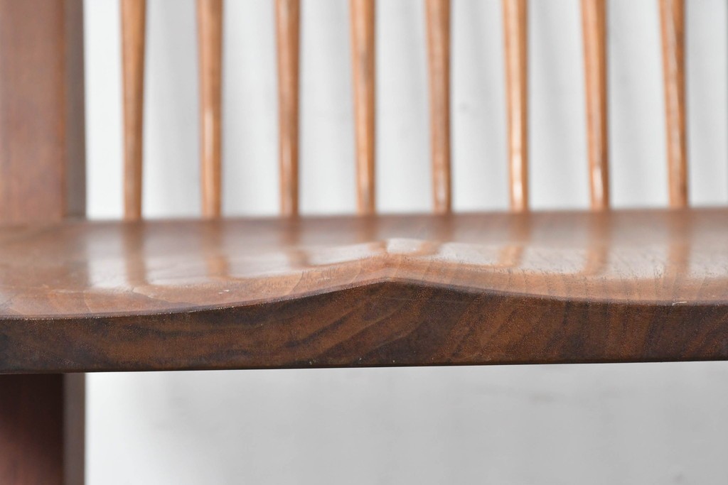 和製ヴィンテージ　名作　ジョージ・ナカシマ(George Nakashima)　ミングレン(MINGUREN)　洗練されたスポークバックデザインのコノイドチェア(CONOID CHAIR)　(R-087441)