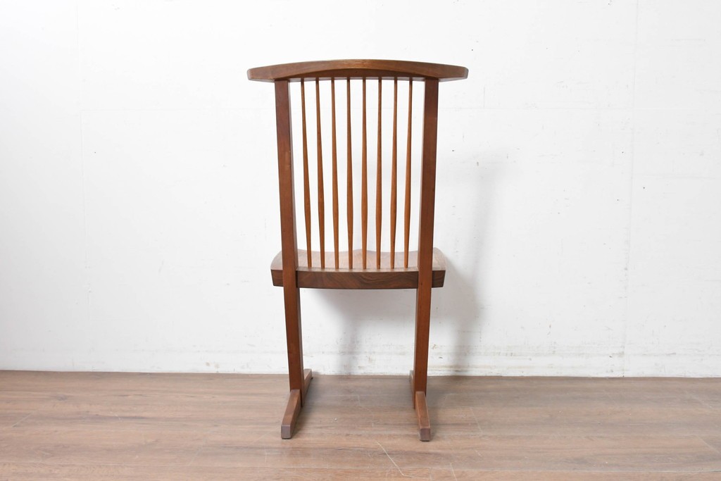 和製ヴィンテージ　名作　ジョージ・ナカシマ(George Nakashima)　ミングレン(MINGUREN)　洗練されたスポークバックデザインのコノイドチェア(CONOID CHAIR)　(R-087441)