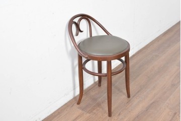 中古　秋田木工　背もたれの曲木細工がアクセントのカウンターチェア　(R-087442)