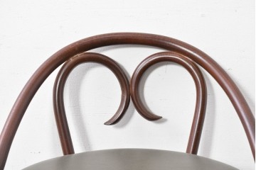 中古　秋田木工　背もたれの曲木細工がアクセントのカウンターチェア　(R-087442)