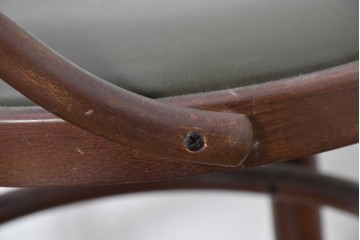 中古　秋田木工　背もたれの曲木細工がアクセントのカウンターチェア　(R-087442)