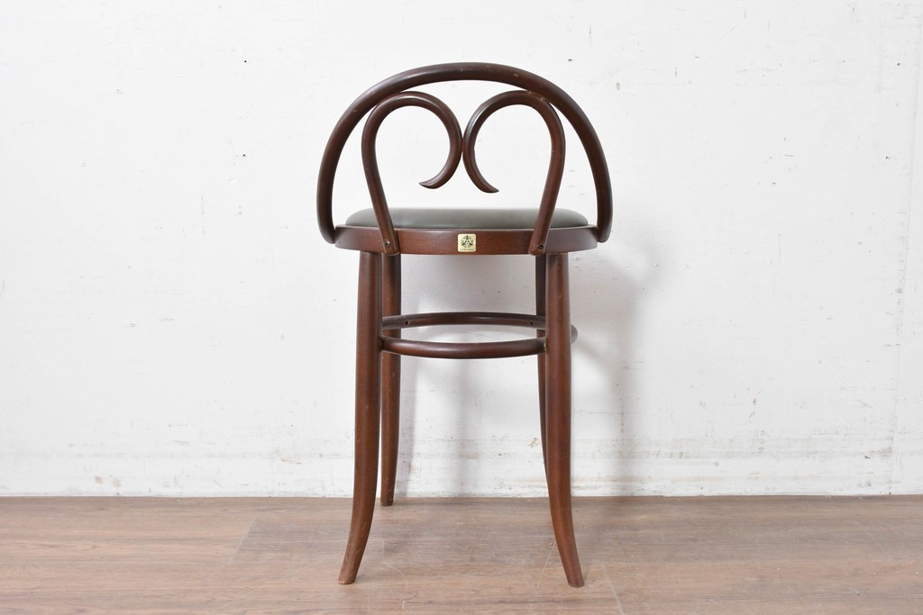 中古　秋田木工　背もたれの曲木細工がアクセントのカウンターチェア　(R-087442)