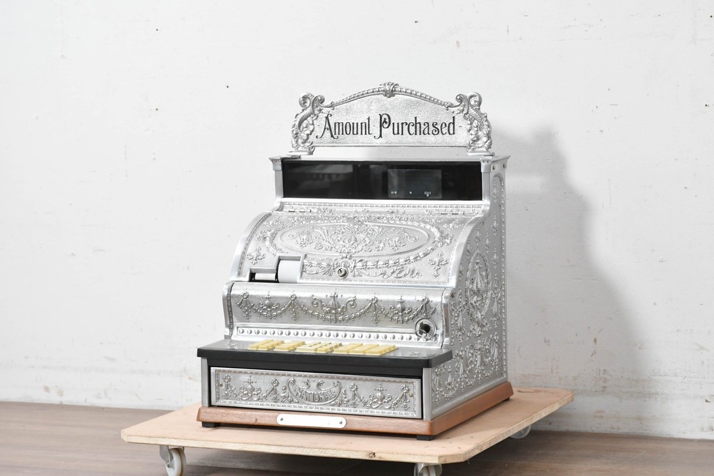 アメリカヴィンテージ　ブラジル製　NCR(ナショナル・キャッシュ・レジスター)社　Class 300復刻版　model 2114-1707　華やかなレリーフのクラシックレジスター(シルバー)　※通電確認済み　(R-087443)
