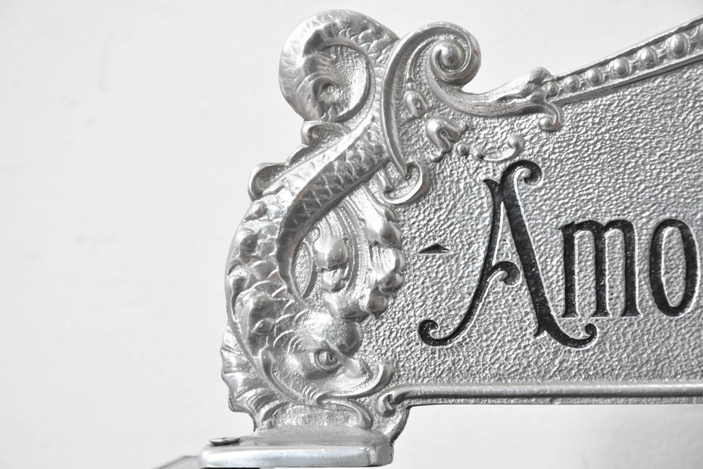 アメリカヴィンテージ　ブラジル製　NCR(ナショナル・キャッシュ・レジスター)社　Class 300復刻版　model 2114-1707　華やかなレリーフのクラシックレジスター(シルバー)　※通電確認済み　(R-087443)