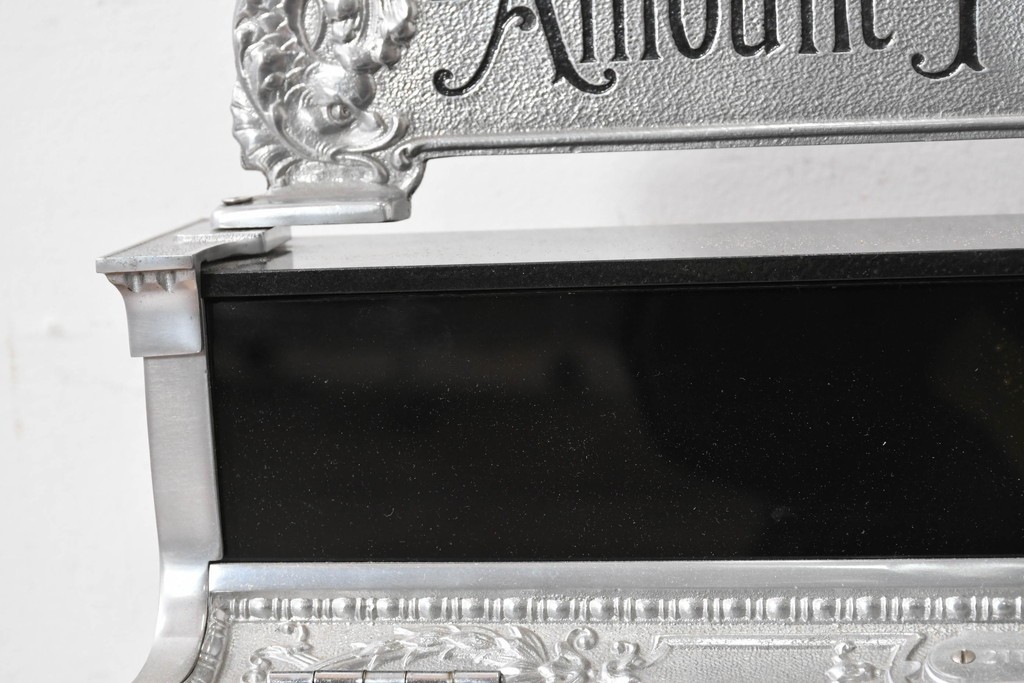 アメリカヴィンテージ　ブラジル製　NCR(ナショナル・キャッシュ・レジスター)社　Class 300復刻版　model 2114-1707　華やかなレリーフのクラシックレジスター(シルバー)　※通電確認済み　(R-087443)