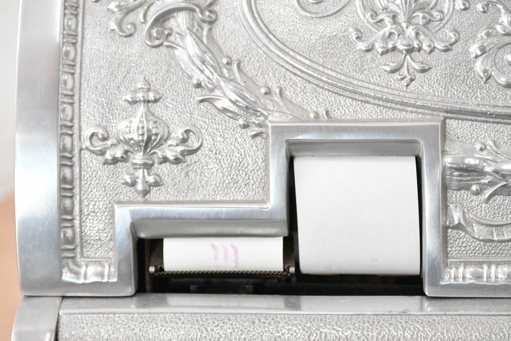 アメリカヴィンテージ　ブラジル製　NCR(ナショナル・キャッシュ・レジスター)社　Class 300復刻版　model 2114-1707　華やかなレリーフのクラシックレジスター(シルバー)　※通電確認済み　(R-087443)