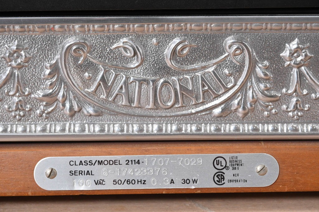 アメリカヴィンテージ　ブラジル製　NCR(ナショナル・キャッシュ・レジスター)社　Class 300復刻版　model 2114-1707　華やかなレリーフのクラシックレジスター(シルバー)　※通電確認済み　(R-087443)