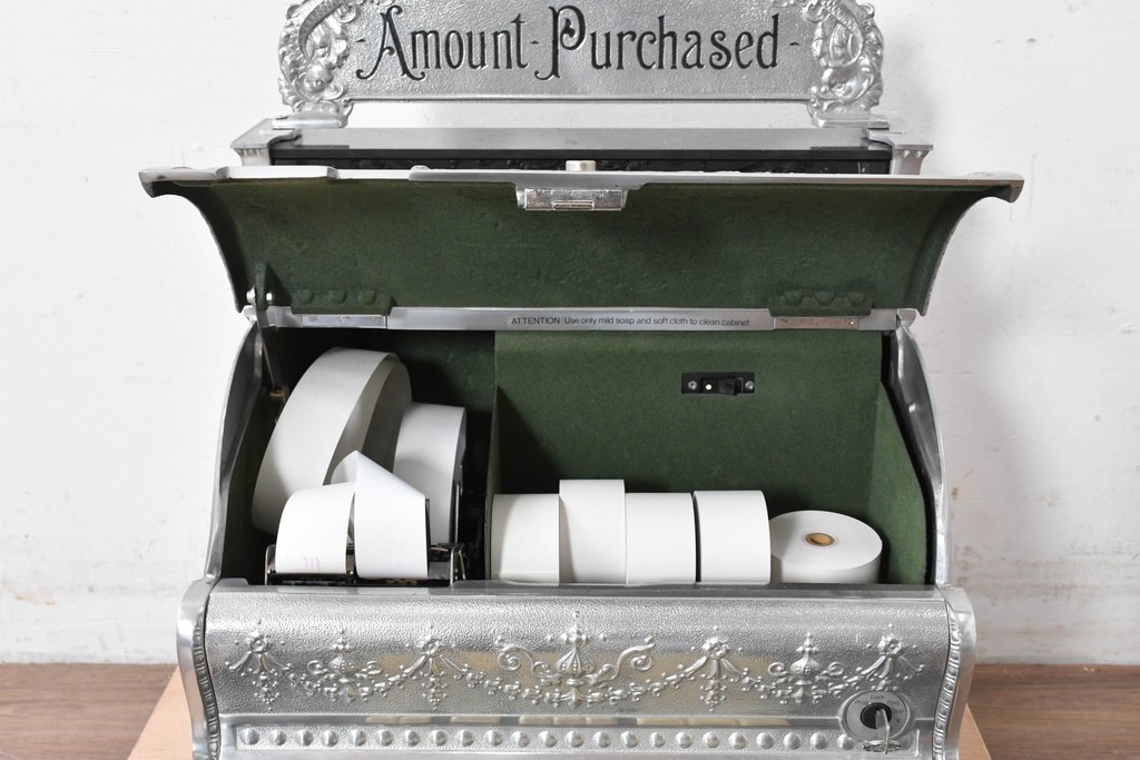 アメリカヴィンテージ　ブラジル製　NCR(ナショナル・キャッシュ・レジスター)社　Class 300復刻版　model 2114-1707　華やかなレリーフのクラシックレジスター(シルバー)　※通電確認済み　(R-087443)