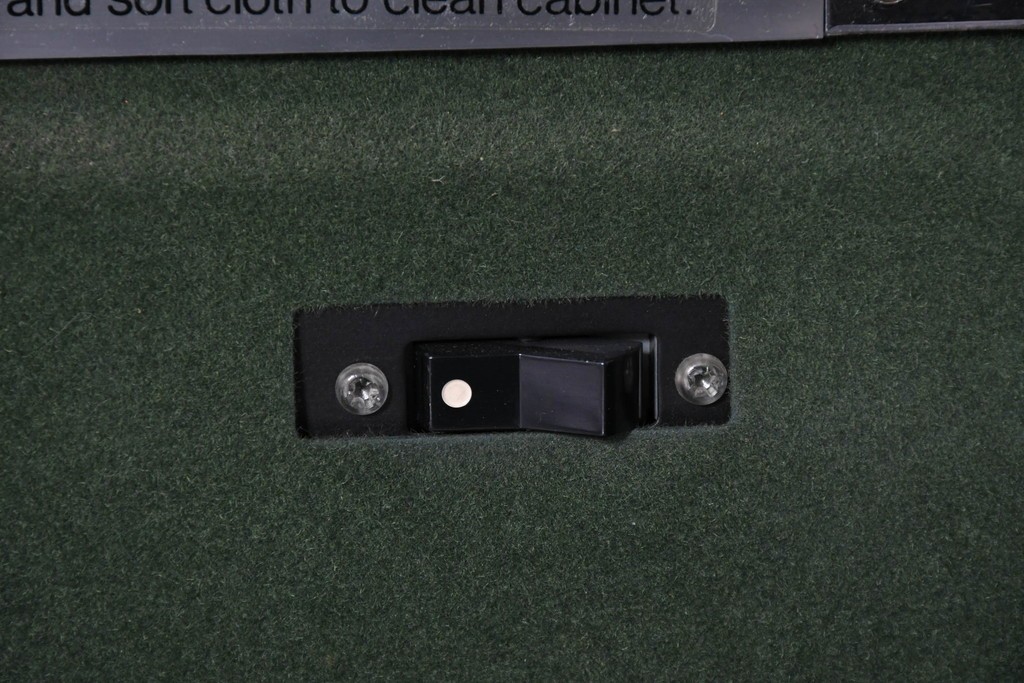 アメリカヴィンテージ　ブラジル製　NCR(ナショナル・キャッシュ・レジスター)社　Class 300復刻版　model 2114-1707　華やかなレリーフのクラシックレジスター(シルバー)　※通電確認済み　(R-087443)