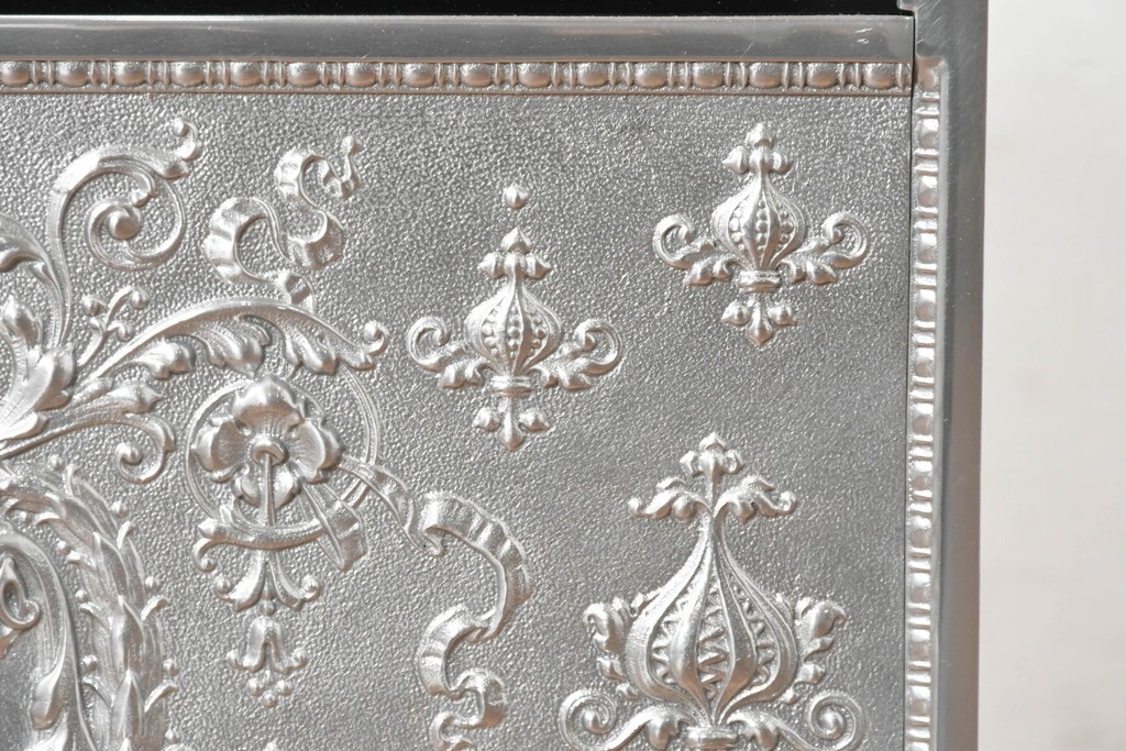 アメリカヴィンテージ　ブラジル製　NCR(ナショナル・キャッシュ・レジスター)社　Class 300復刻版　model 2114-1707　華やかなレリーフのクラシックレジスター(シルバー)　※通電確認済み　(R-087443)