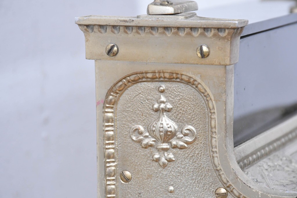 アメリカヴィンテージ　ブラジル製　NCR(ナショナル・キャッシュ・レジスター)社　Class 300復刻版　model 2114-1708　華やかなレリーフのクラシックレジスター(ゴールド)　※通電確認済み　(R-087444)