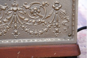 アメリカヴィンテージ　ブラジル製　NCR(ナショナル・キャッシュ・レジスター)社　Class 300復刻版　model 2114-1708　華やかなレリーフのクラシックレジスター(ゴールド)　※通電確認済み　(R-087444)