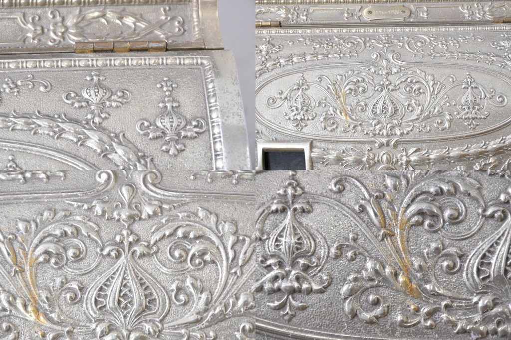 アメリカヴィンテージ　ブラジル製　NCR(ナショナル・キャッシュ・レジスター)社　Class 300復刻版　model 2114-1708　華やかなレリーフのクラシックレジスター(ゴールド)　※通電確認済み　(R-087444)