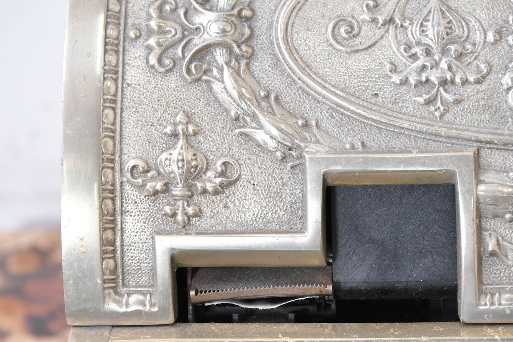 アメリカヴィンテージ　ブラジル製　NCR(ナショナル・キャッシュ・レジスター)社　Class 300復刻版　model 2114-1708　華やかなレリーフのクラシックレジスター(ゴールド)　※通電確認済み　(R-087444)