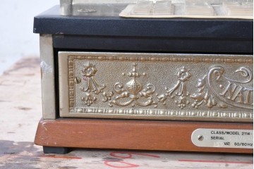 アメリカヴィンテージ　ブラジル製　NCR(ナショナル・キャッシュ・レジスター)社　Class 300復刻版　model 2114-1708　華やかなレリーフのクラシックレジスター(ゴールド)　※通電確認済み　(R-087444)