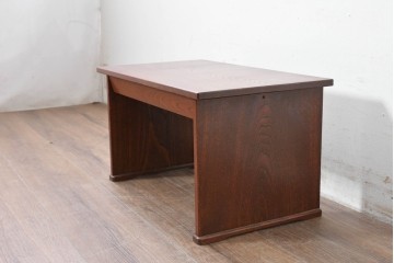 中古　美品　高級品!!　国産職人手作り(在銘「義」)　木目が美しい欅(ケヤキ)材の文机　(R-087445)