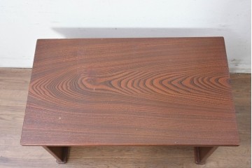 中古　美品　高級品!!　国産職人手作り(在銘「義」)　木目が美しい欅(ケヤキ)材の文机　(R-087445)