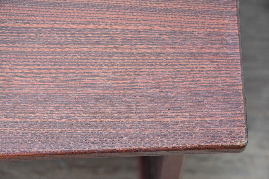 中古　美品　高級品!!　国産職人手作り(在銘「義」)　木目が美しい欅(ケヤキ)材の文机　(R-087445)