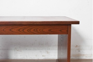 中古　美品　高級品!!　国産職人手作り(在銘「義」)　木目が美しい欅(ケヤキ)材の文机　(R-087445)