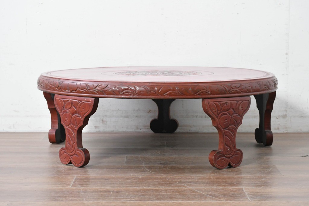 和製アンティーク　「福寿」　椿図の彫刻が可愛らしい朱塗りの円卓　(R-087447)