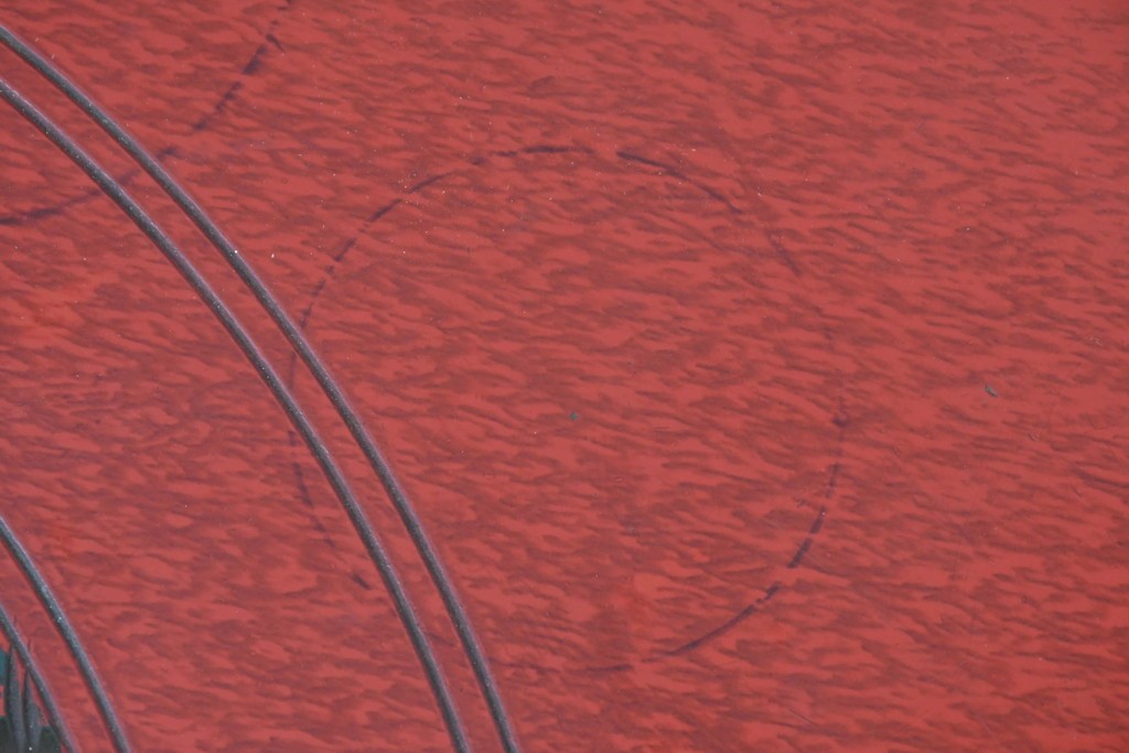 和製アンティーク　「福寿」　椿図の彫刻が可愛らしい朱塗りの円卓　(R-087447)