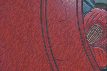 和製アンティーク　「福寿」　椿図の彫刻が可愛らしい朱塗りの円卓　(R-087447)