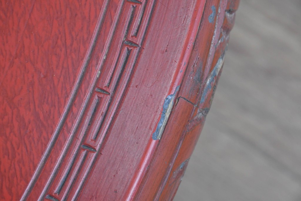 和製アンティーク　「福寿」　椿図の彫刻が可愛らしい朱塗りの円卓　(R-087447)