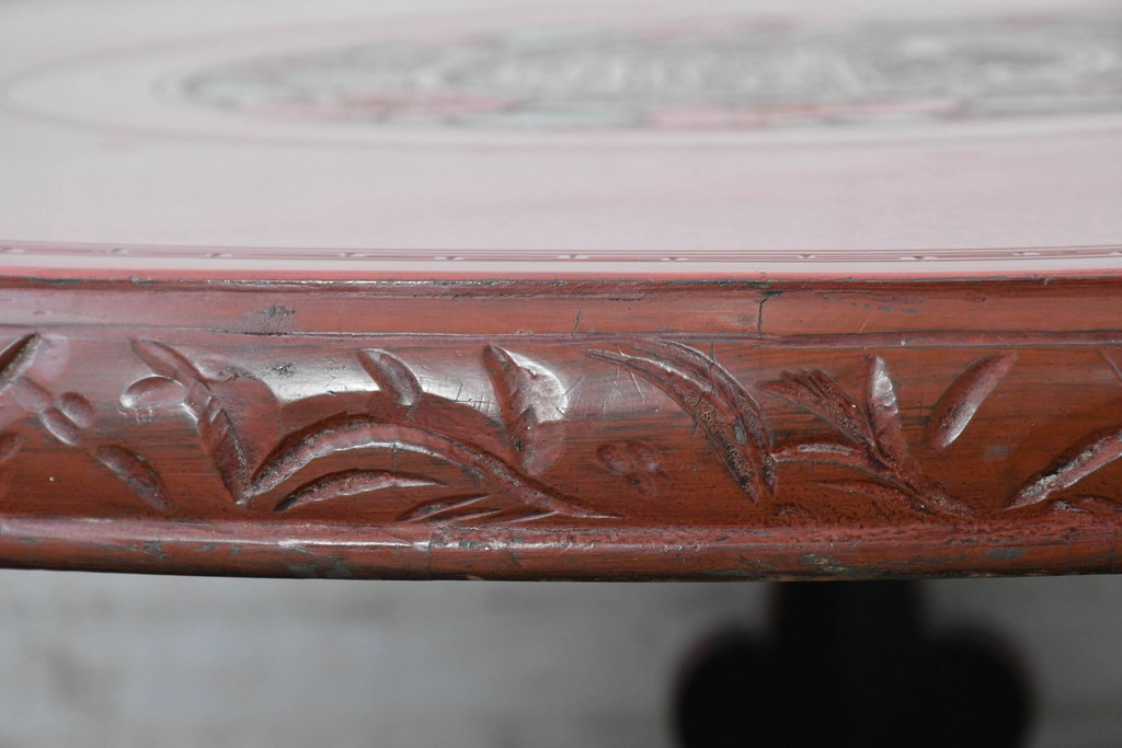 和製アンティーク　「福寿」　椿図の彫刻が可愛らしい朱塗りの円卓　(R-087447)